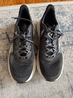 Hoka Men’s Mach 6 Running Shoe
